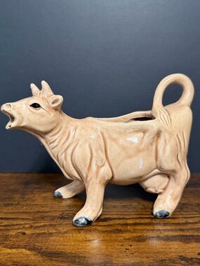1960's KENMAR, Made in Japan, Novelty Ceramic Beige Cow Creamer